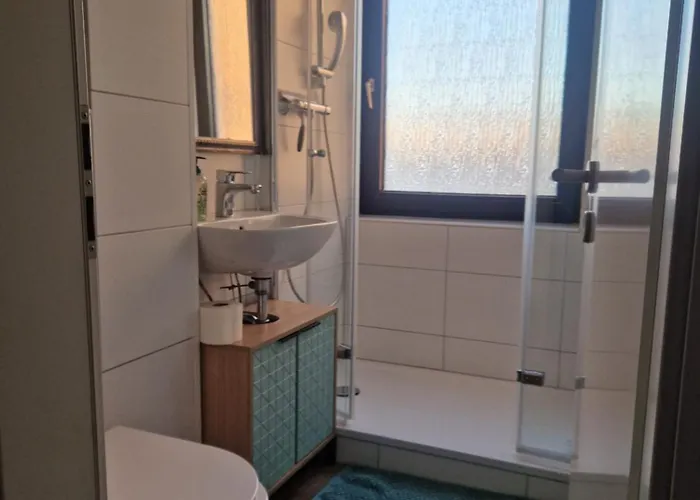 Privates, Gemuetliches アパート ノイス